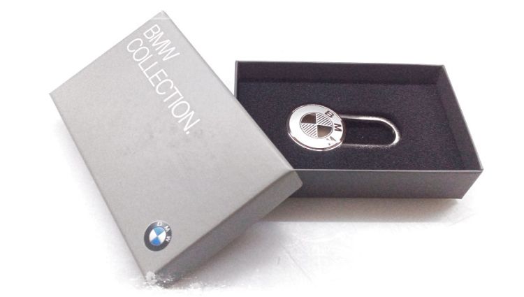 Medaglia con logo del portachiavi BMW silver