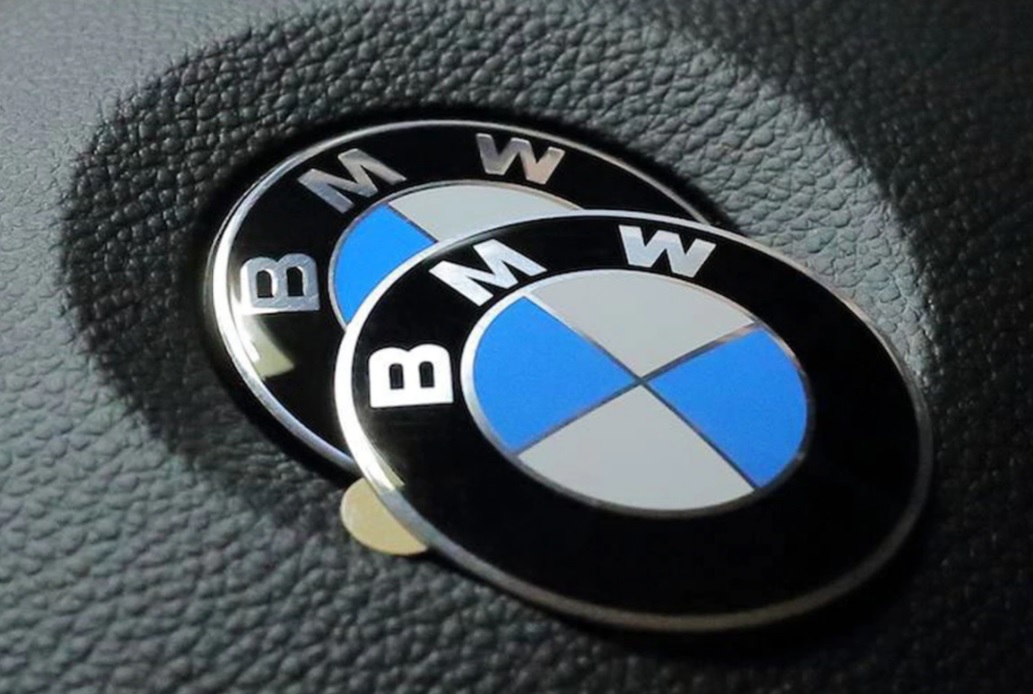 Original BMW Plaque with adhesive film 3er E30 diameter = 45MM