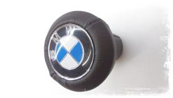 POMMEAU DE LEVIER DE VIT. CUIR/PLASTIQUE BMW Logo
