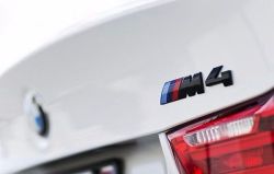 BMW original emblema - M4 - (51148068579)